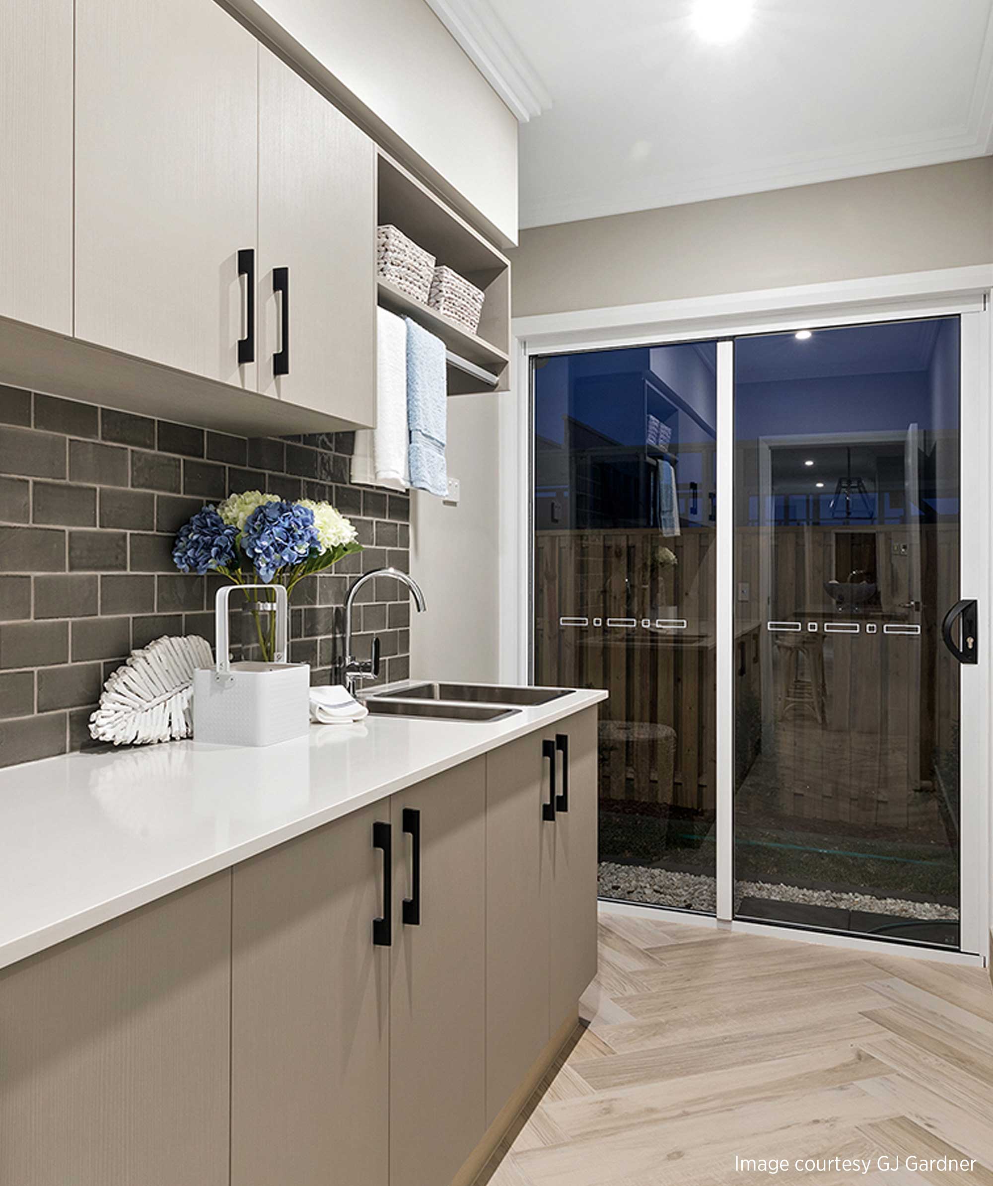 Kubic 560 stainless steel sink